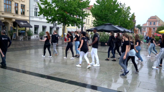 Tanzschule Daniel Kara - West Coast Swing - Flashmob 2019